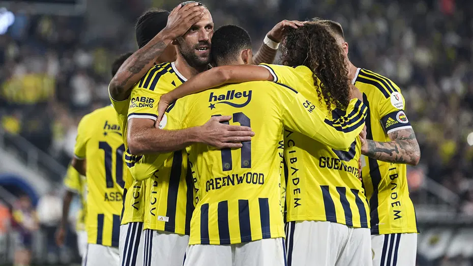 Roma maçında ilk kez 11'de! İsmail Kartal'dan karar çıktı, forma onun - 3 Roma maçında ilk kez 11'de! İsmail Kartal'dan karar çıktı, forma onun - 3