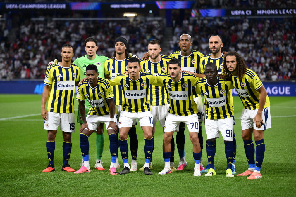 Lyon - Fenerbahçe maçında dakikalar süren VAR kontrolü: Önce gol, sonra iptal
