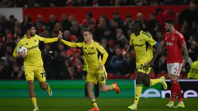 Fenerbahçe'nin Nottingham galibiyeti manşetleri yaktı! İngiliz basınında maçın ardından tek bir gündem var