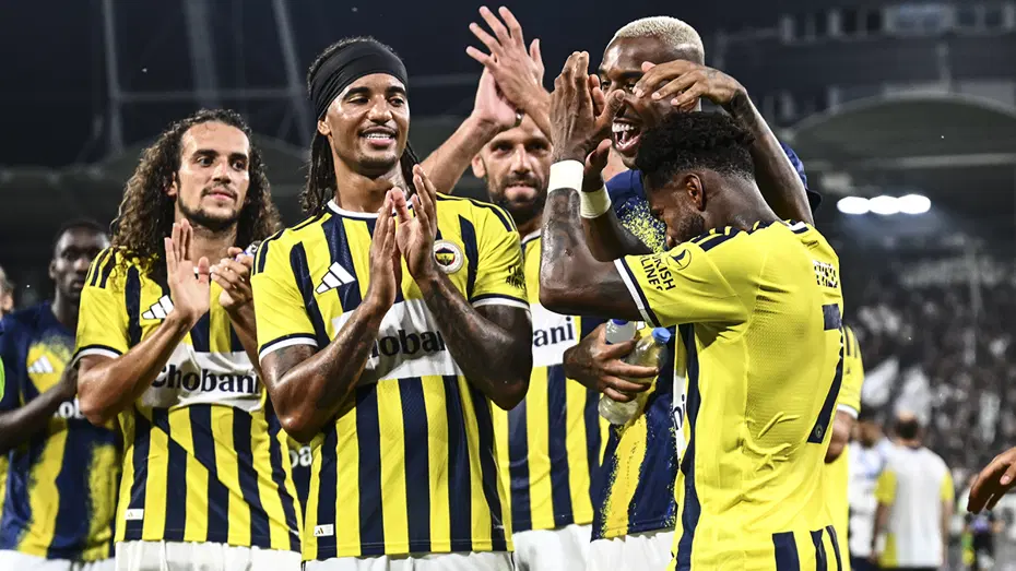 "Sahanın en iyi iki oyuncusu" | Spor yazarları Fenerbahçe için ne dedi? - 3 "Sahanın en iyi iki oyuncusu" | Spor yazarları Fenerbahçe için ne dedi? - 3