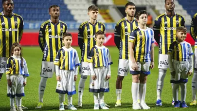 SON DAKİKA | Fenerbahçe'de sakatlık: 23. dakikada oyundan çıktı SON DAKİKA | Fenerbahçe'de sakatlık: 23. dakikada oyundan çıktı