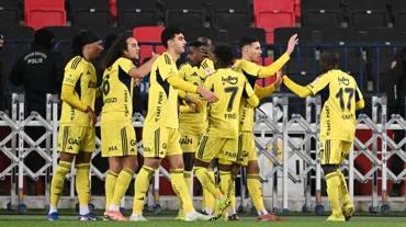 Geç başlayan maçta Fenerbahçe coştu: Tur 4 golle geldi