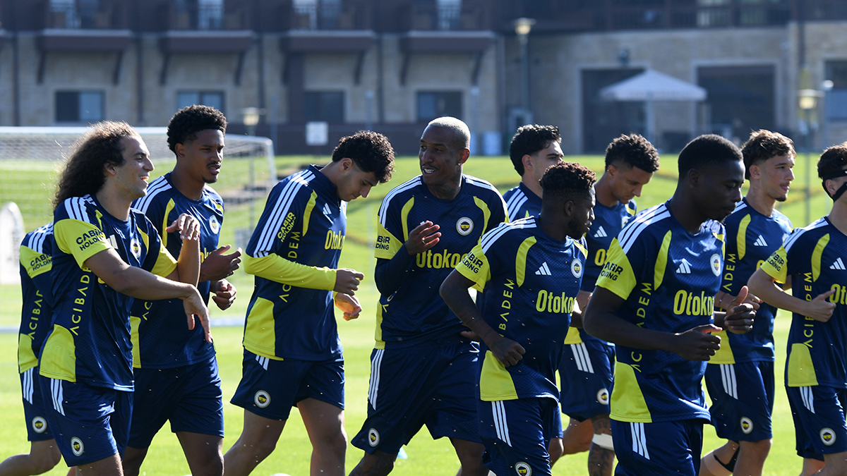 İsmail Kartal hepsinin üzerini çizdi, listede kimler yok ki! Fenerbahçe'de ayrılık üstüne ayrılık