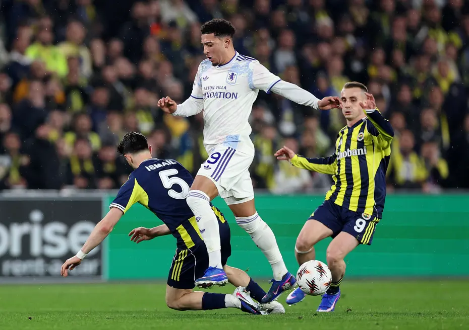 Dünya, Fenerbahçe-Aston Villa maçını konuşuyor: Herkesi şoke eden an - 3