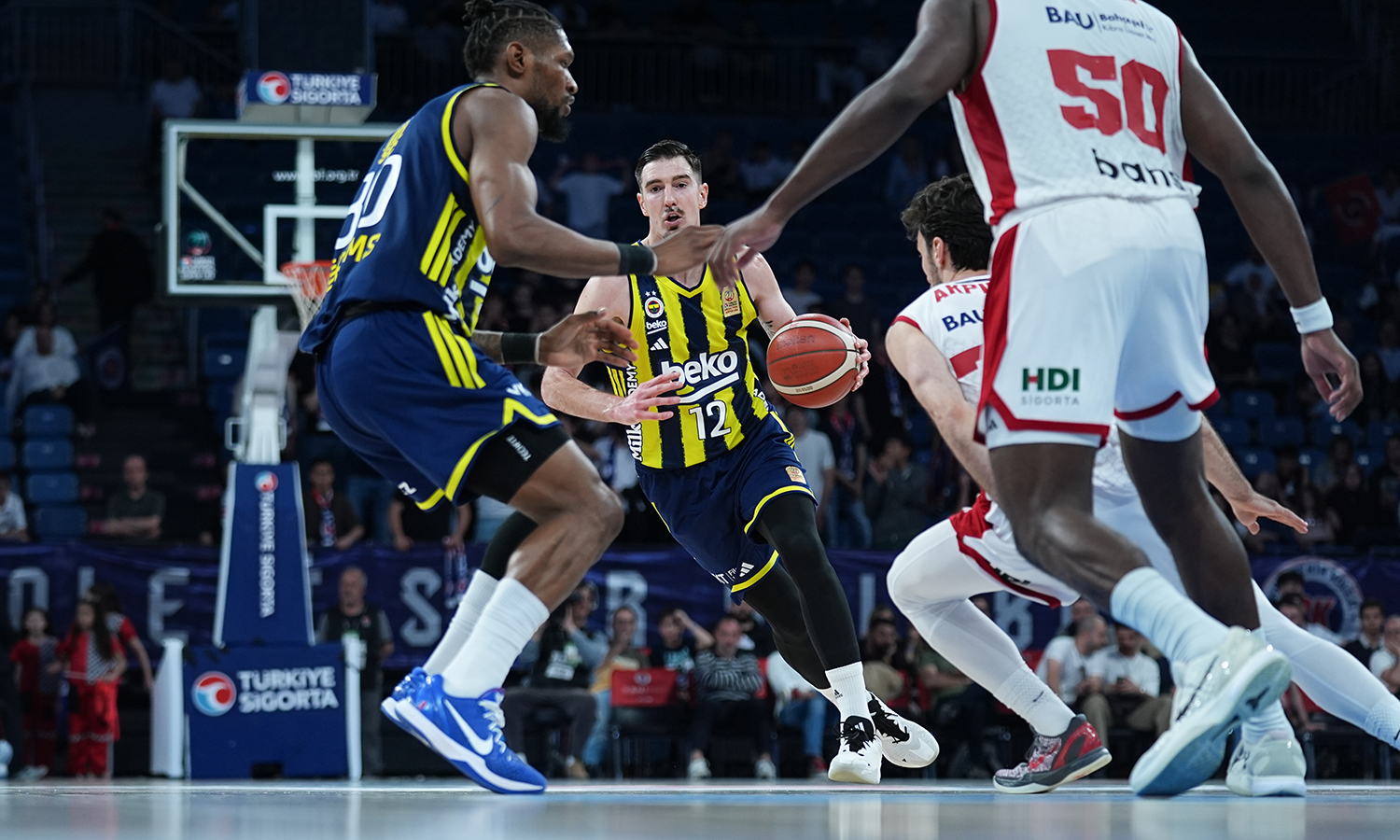 Basketbol Süper Ligi: Normal sezon tamamlandı, play-off eşleşmeleri belli oldu