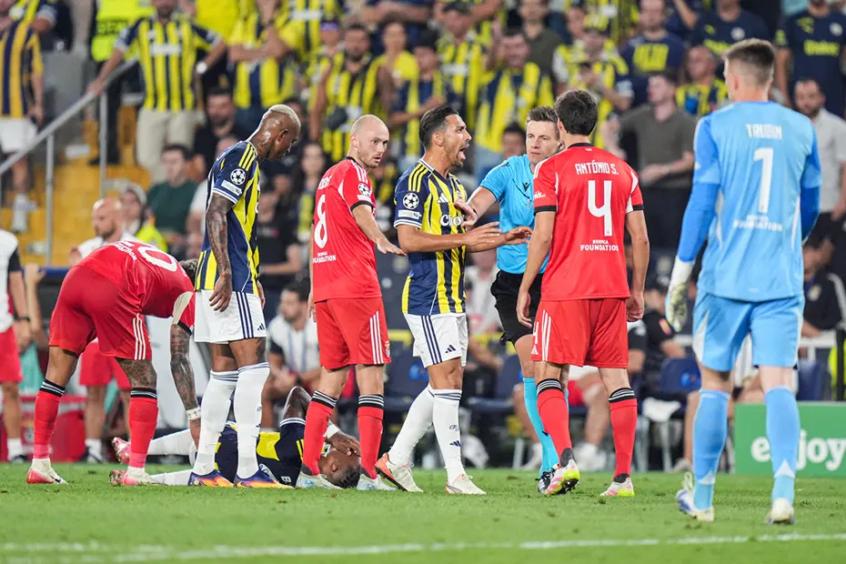 Fenerbahçe'yi bekleyen servet: İşte Şampiyonlar Ligi para ödülü, Benfica'yı elerse kasa dolacak - 2 Fenerbahçe'yi bekleyen servet: İşte Şampiyonlar Ligi para ödülü, Benfica'yı elerse kasa dolacak - 2