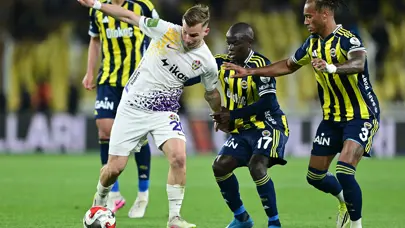 "Sezonun özeti gibi bir maçtı" | Spor yazarları Fenerbahçe için ne dedi? "Sezonun özeti gibi bir maçtı" | Spor yazarları Fenerbahçe için ne dedi?