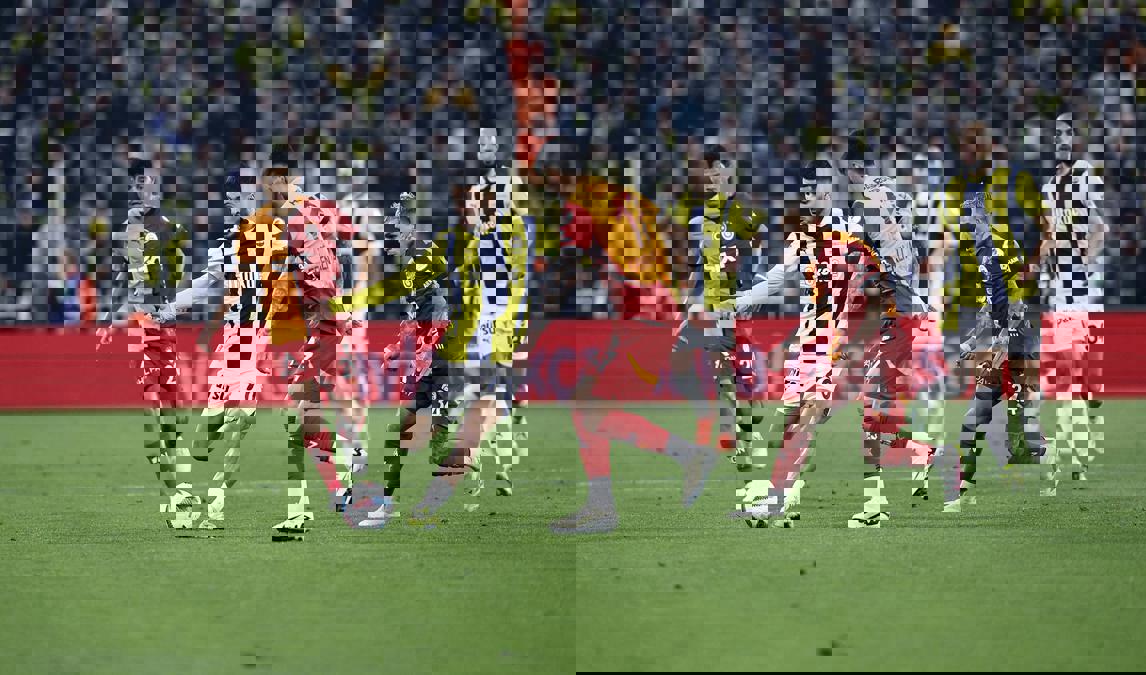 Zirvede fark 1: Yapay zeka, Süper Lig şampiyonunu belirledi