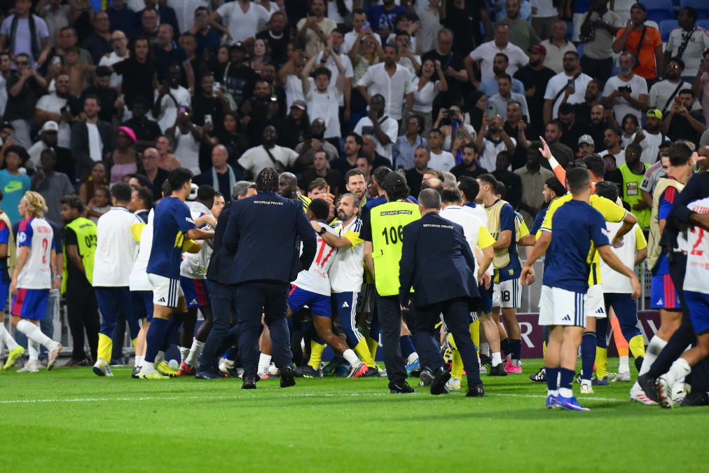 UEFA'dan Lyon-Fenerbahçe maçı için olay karar