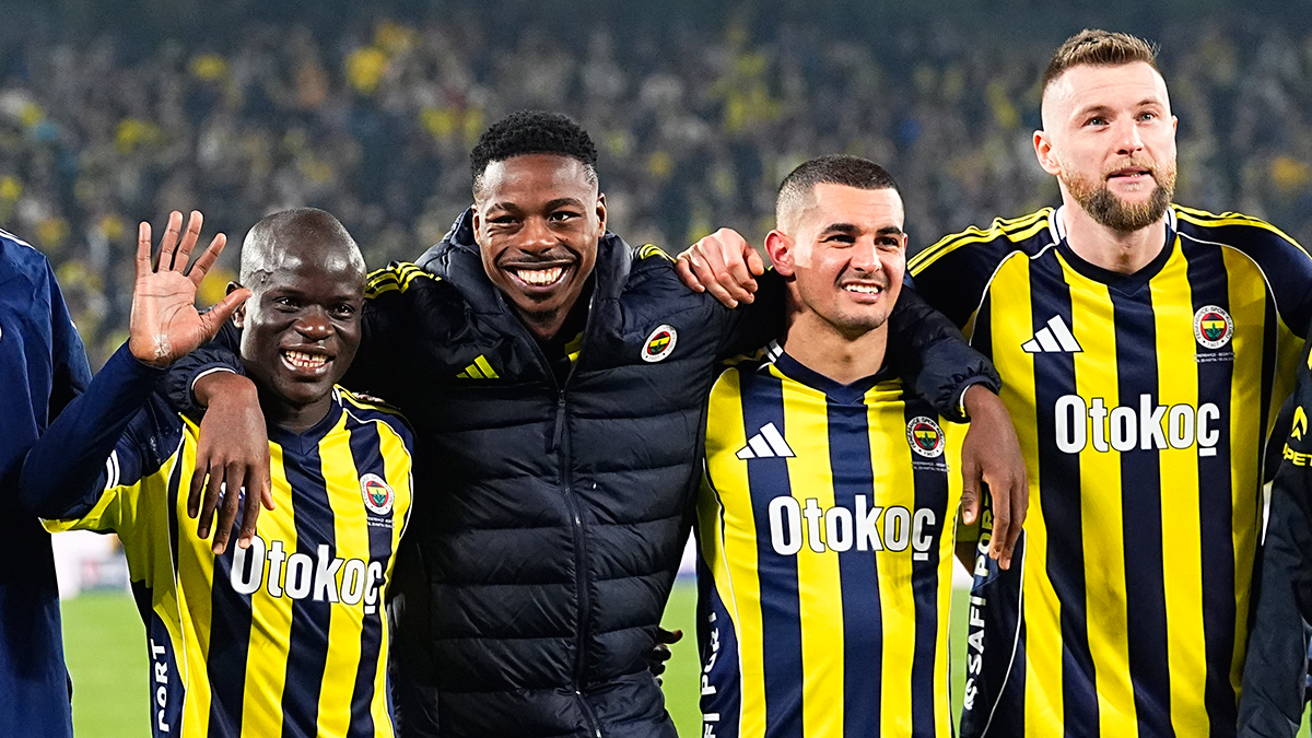 Derbi bitti, Fenerbahçe'den peş peşe paylaşımlar geldi