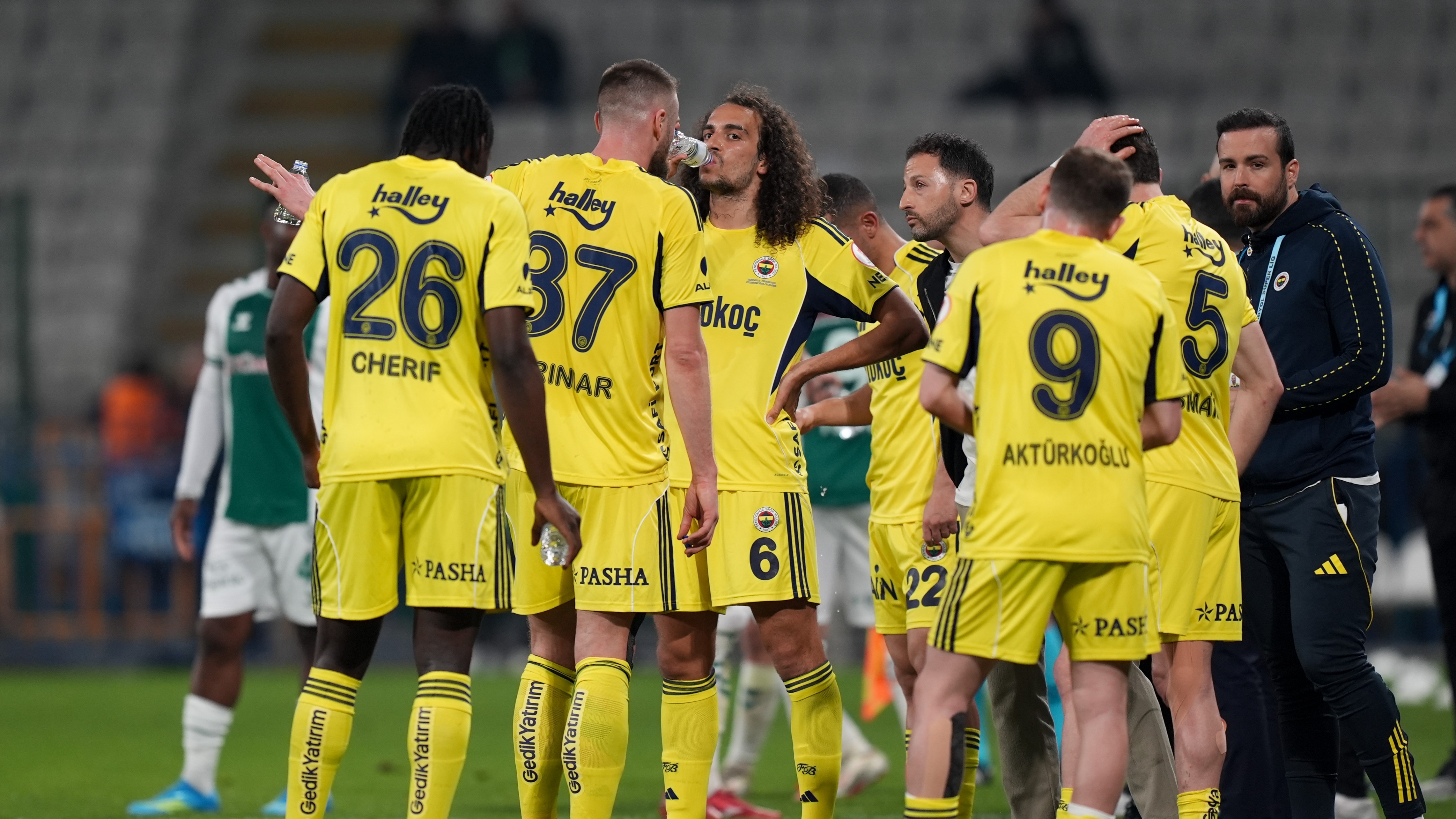 Maç bitti, Guendouzi ile Skriniar arasında tartışma çıktı