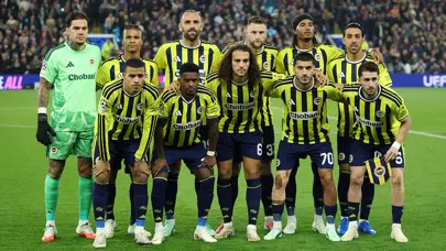 Aston Villa, Fenerbahçeli isme hayran kaldı: Hemen yöneticilere tek cümlelik bu soruyu sordular Aston Villa, Fenerbahçeli isme hayran kaldı: Hemen yöneticilere tek cümlelik bu soruyu sordular