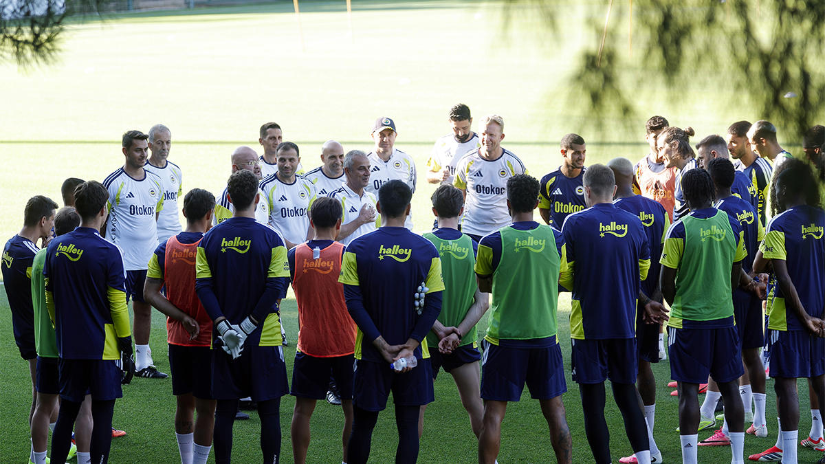 Fenerbahçe'de aylardır beklenen ayrılığı gece yarısı duyurdu! Anlaşma sağlandı, geri dönüyor