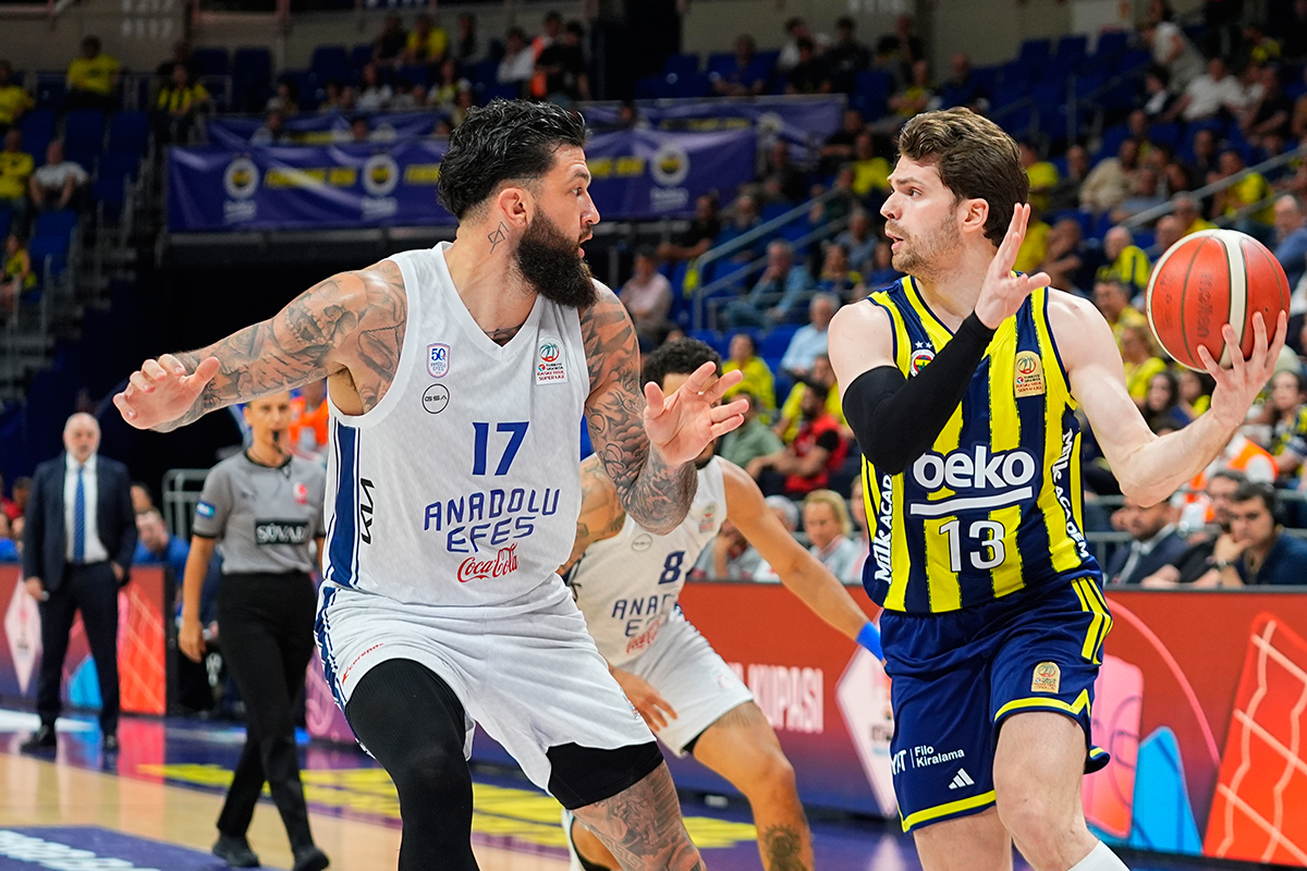 Fenerbahçe Beko'dan son periyotta büyük geri dönüş