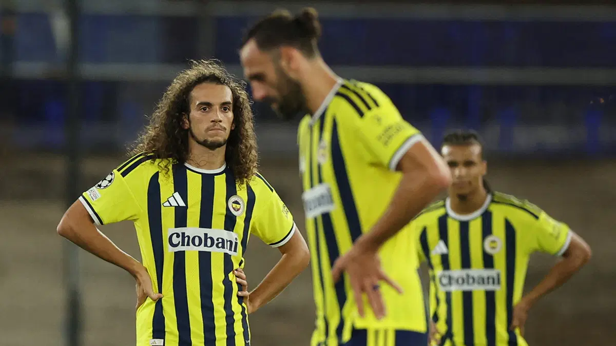 Olay başlık attılar! Dünya Fenerbahçe'nin bozguna uğradığı maçı konuşuyor