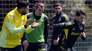 Fenerbahçe'de Konya mesaisi sürüyor: Antrenmandan notlar