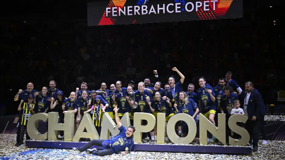 Fenerbahçe'de Avrupa şampiyonluğu kutlanıyor: “Kupayı ait olduğu yere geri getirdik” - 3