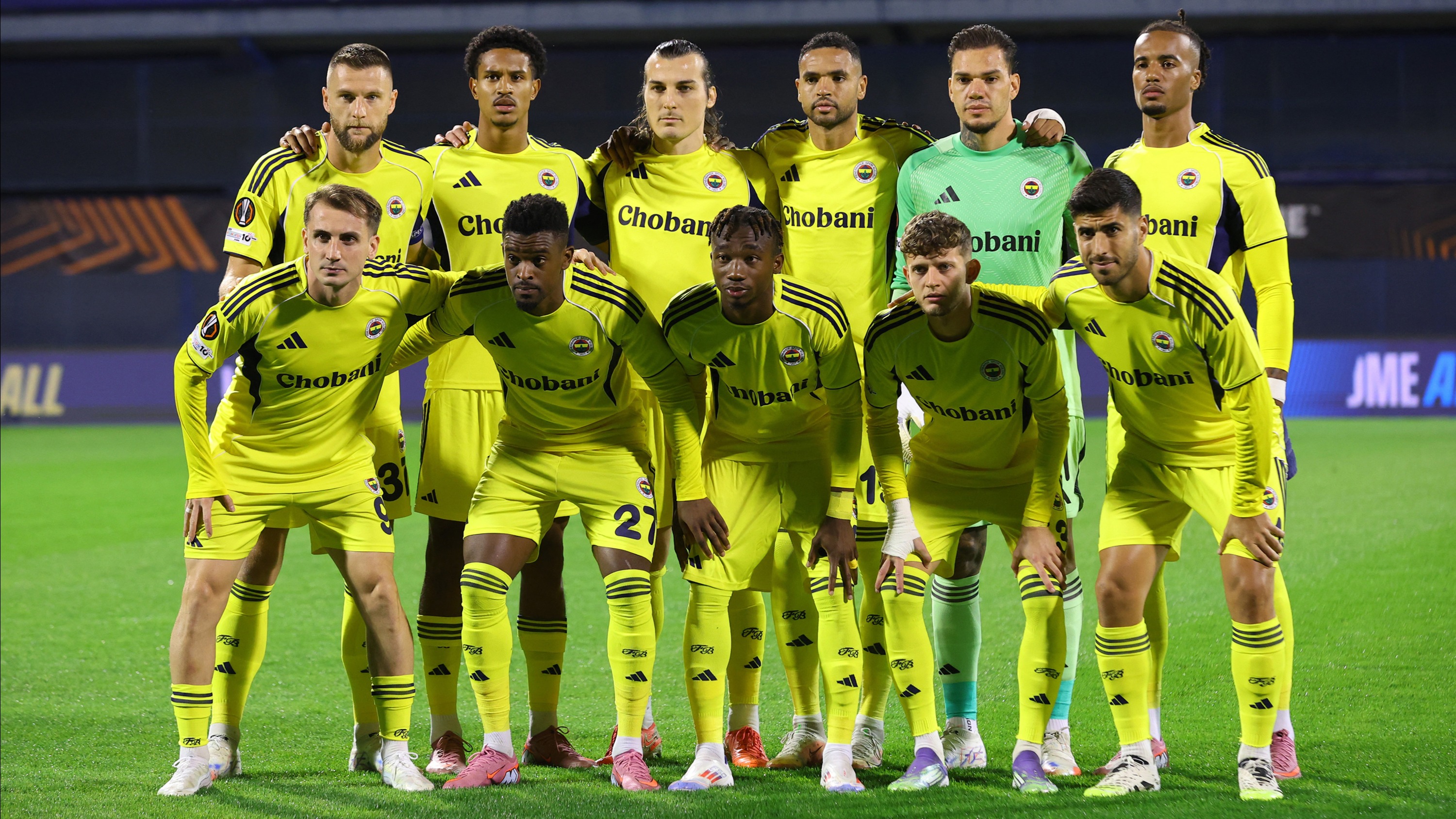 Zagreb'de Fener'e Yıkım Geldi, Yapay Zeka 'Durun Daha Pizza Ismarlamadık!' Dedi