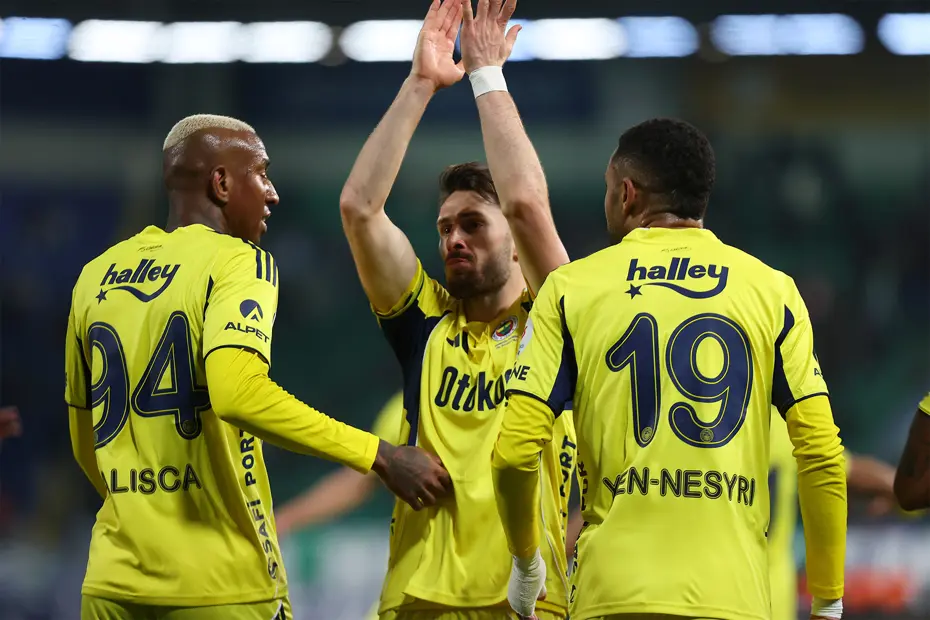 "Tedesco'nun Fenerbahçe'si, Mourinho'nun Fenerbahçe'sinden farklı" | Spor yazarları ne dedi? - 3