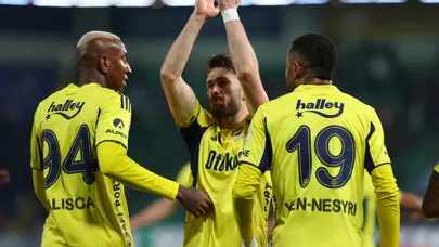 ŞİFRESİZ AVRUPA LİGİ | Fenerbahçe-Ferencvaros maçı ne zaman, saat kaçta, hangi kanalda? (İlk 11)