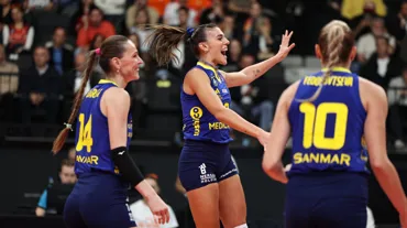 Fenerbahçe Medicana derbiyi zorlanmadan kazandı
