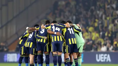 Fenerbahçe'de 4 eksik! Brann maçı kadrosu resmen açıklandı Fenerbahçe'de 4 eksik! Brann maçı kadrosu resmen açıklandı