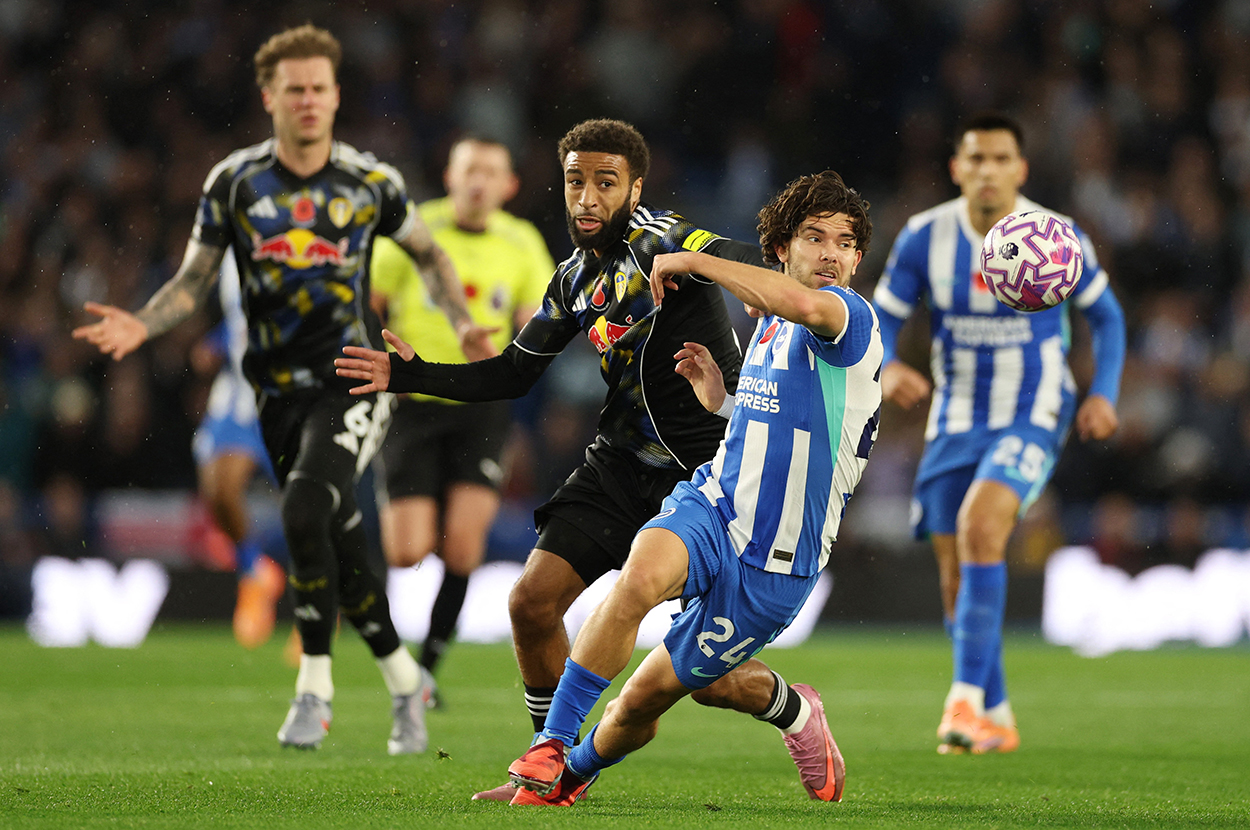 Brighton, Leeds'i Kahvaltıda Yedi: Ferdi Kadıoğlu da Tadını Çıkardı!