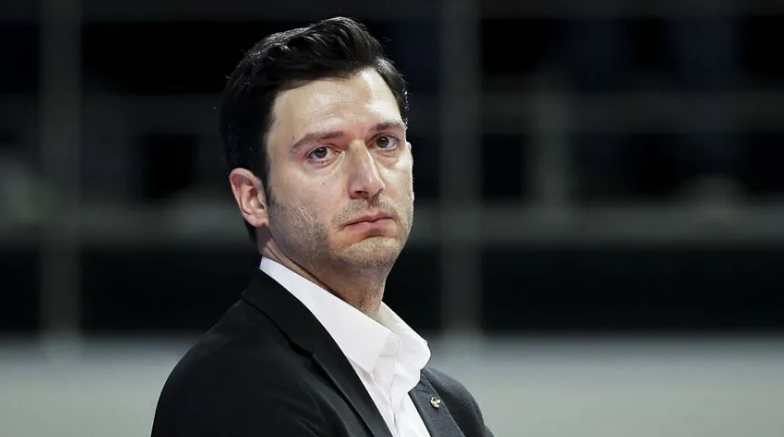 Ferhat Akbaş, Asya'da yılın başantrenörü seçildi