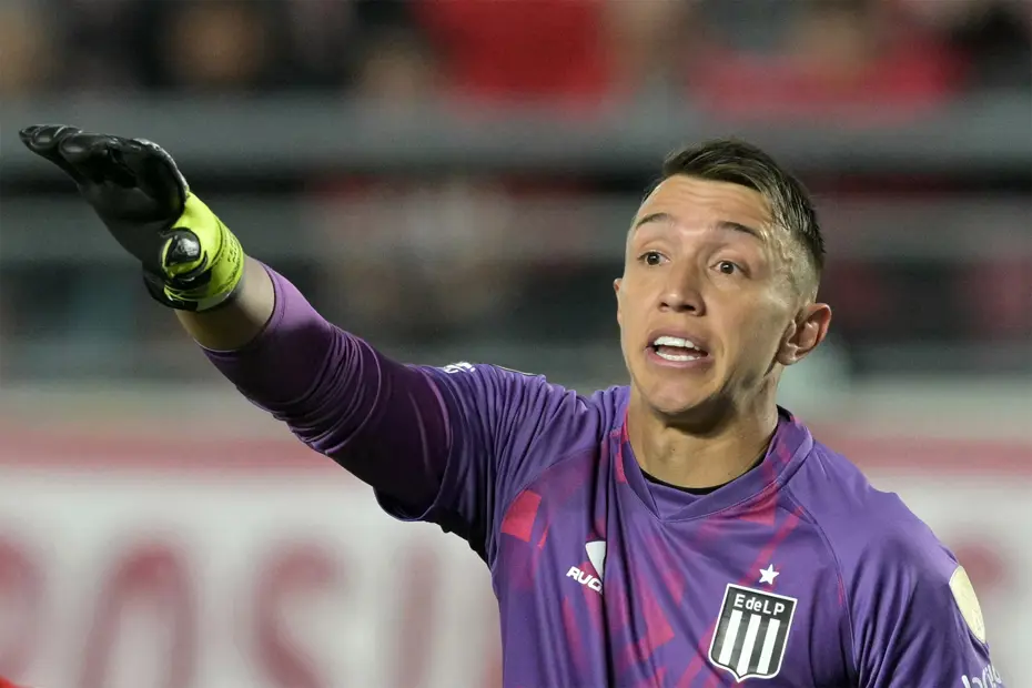 Fernando Muslera'dan 1 haftada 2 kupa: 2025'teki 4. şampiyonluk - 4