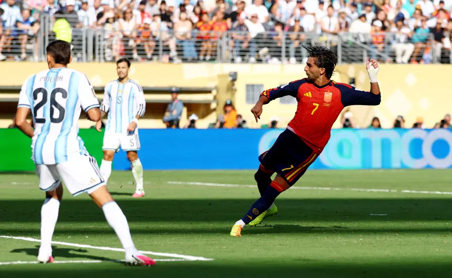 İlkay Gündoğan'dan eski takım arkadaşı Ferran Torres'e tebrik - 2