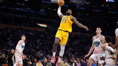 LeBron James, Kareem Abdul-Jabbar'ın rekorunu kırdı