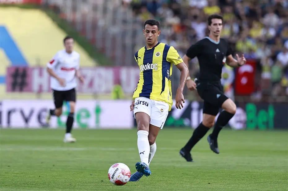 Dirk Kuyt'tan Fenerbahçeli futbolcuya kanca: Görüşmeler sürüyor - 4