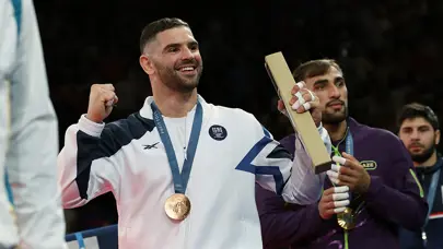 Judoda erkekler 100 kiloda altın madalya Azerbaycanlı Zelym Kotsoiev'in oldu