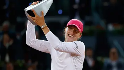 Madrid Açık'ta tek kadınlar şampiyonu Swiatek