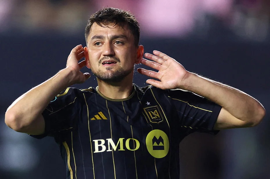 Los Angeles'tan sürpriz Cengiz Ünder kararı: Fenerbahçe'nin belirlediği rakam servet değerindeydi - 1