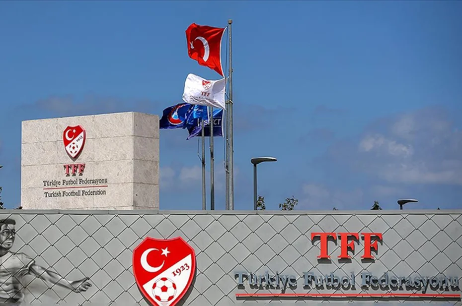 Süper Lig'de 5. hafta: Kasımpaşa-Fenerbahçe ve Trabzonspor-Beşiktaş maçlarının VAR konuşmaları - 1