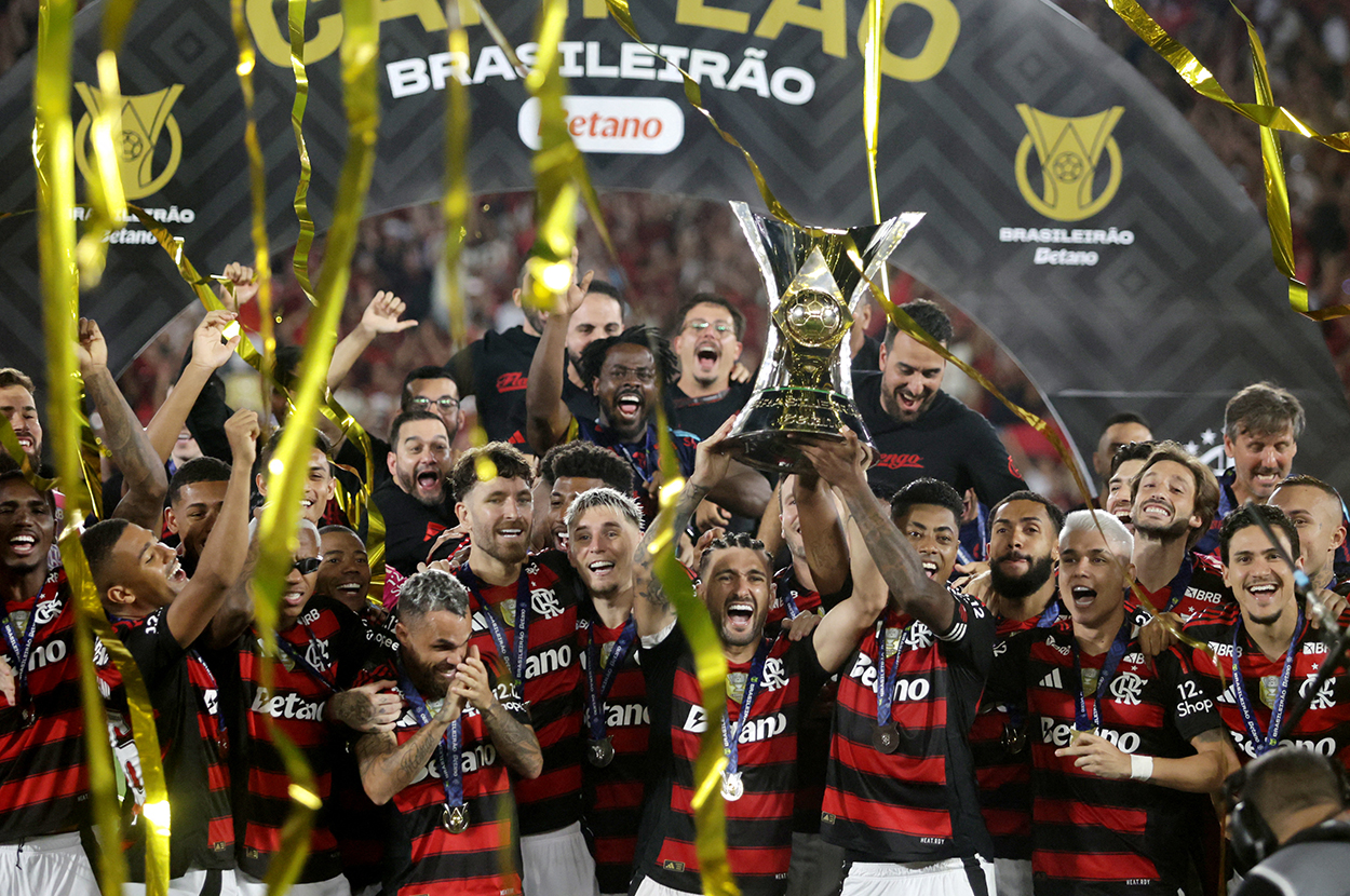 Brezilya'da şampiyon Flamengo: Bu sezon alınmadık kupa bırakmadılar
