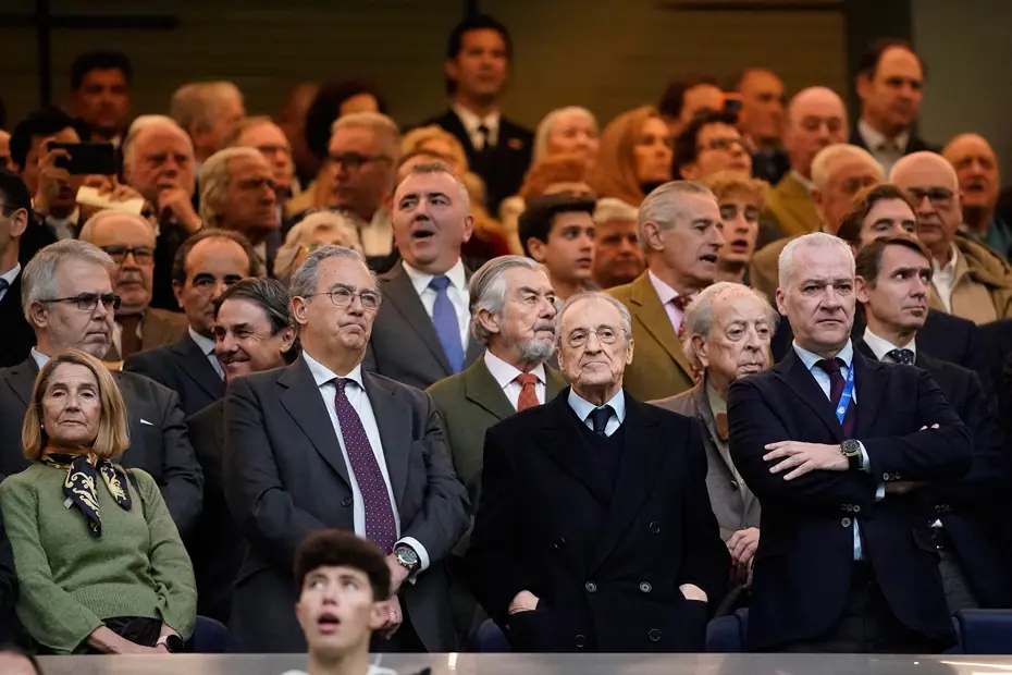 Real Madrid'in yıldızlarına sahaya çıkar çıkmaz büyük şok - 3