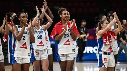 Fransa'dan İsviçre'ye 74 sayı fark