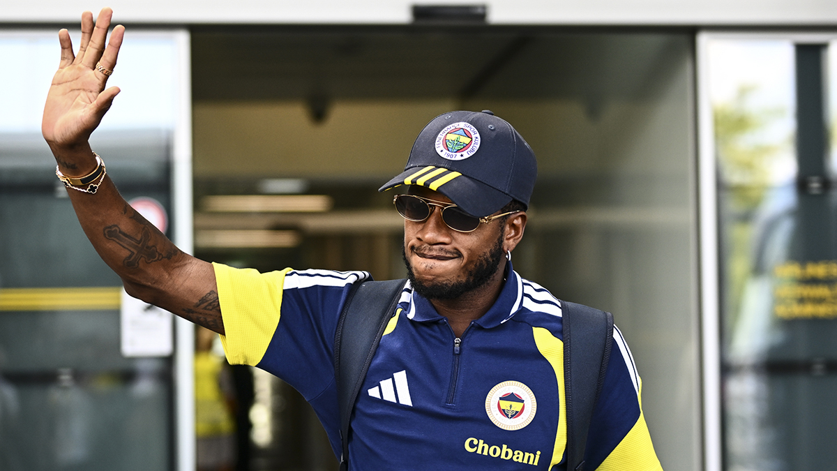 Fred daha yola çıkmadan formasının yeni sahibi belli oldu