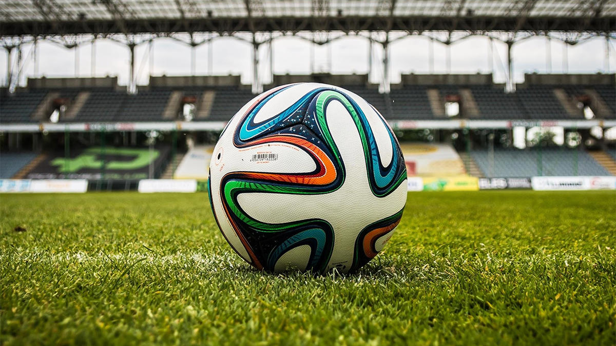 FLAŞ! Kendi takımına bahis oynayan 2 futbolcuya ömür boyu men cezası