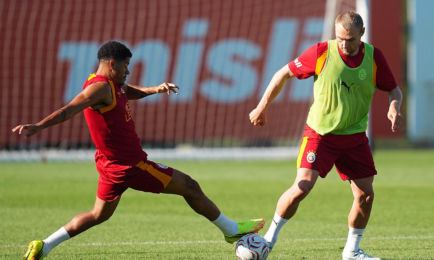 Galatasaray yeni sezona çift idmanla hazırlanıyor