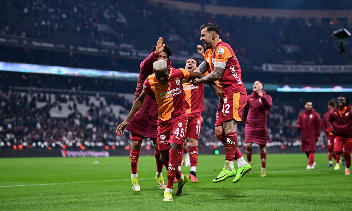 Galatasaray, Beşiktaş derbisini 1-0 kazandı ve zirvede 7 puan farkla liderlik devam ediyor