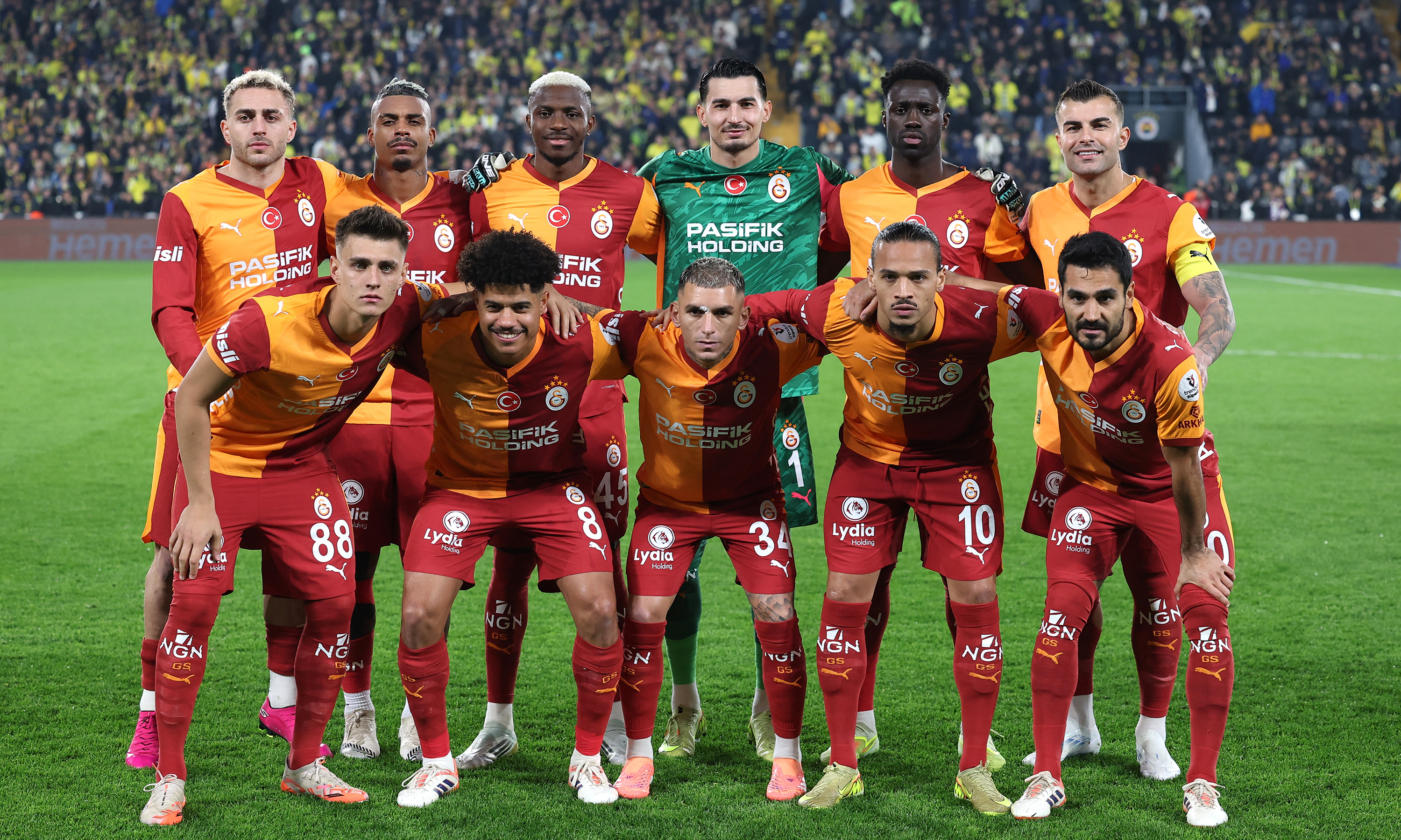 Kulüpten alınan bilgiye göre, UEFA Şampiyonlar Ligi son 16 play-off turunda İtalya temsilcisi Juventus ile deplasmanda yapılan müsabakadaki taraftar olayları nedeniyle sarı-kırmızılı takıma bir sonraki dış saha maçına seyirci götürmeme ve 40 bin avro para cezası verildi.