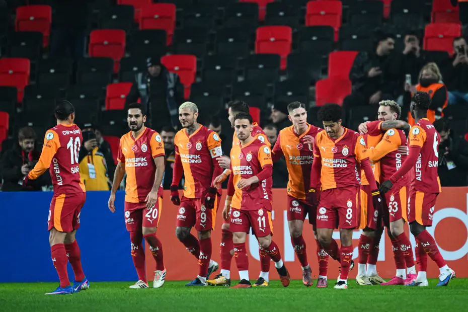 SÜPER KUPA | Galatasaray - Fenerbahçe maçı ne zaman, saat kaçta, hangi kanalda? (İlk 11'ler) - 6