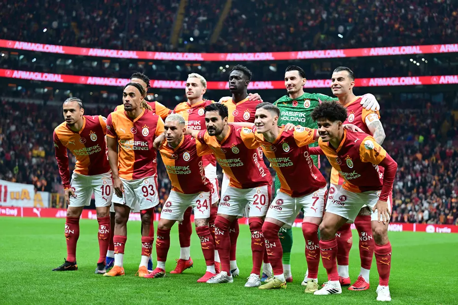 Herkes Icardi'ye yüklenirken Galatasaray'ı krize sokan 4 neden - 4 Herkes Icardi'ye yüklenirken Galatasaray'ı krize sokan 4 neden - 4