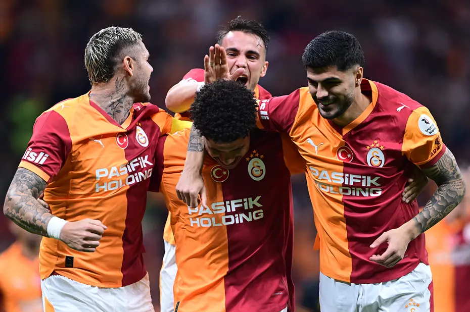 Galatasaray'ın Ajax maçı kamp kadrosu belli oldu - 2