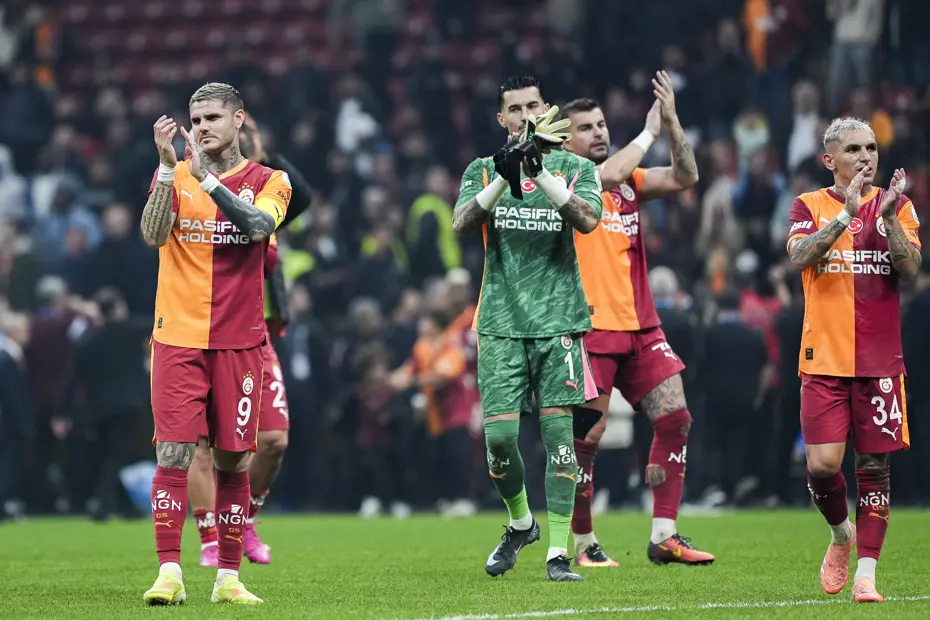 Galatasaray'ın Ajax maçı kamp kadrosu belli oldu - 3