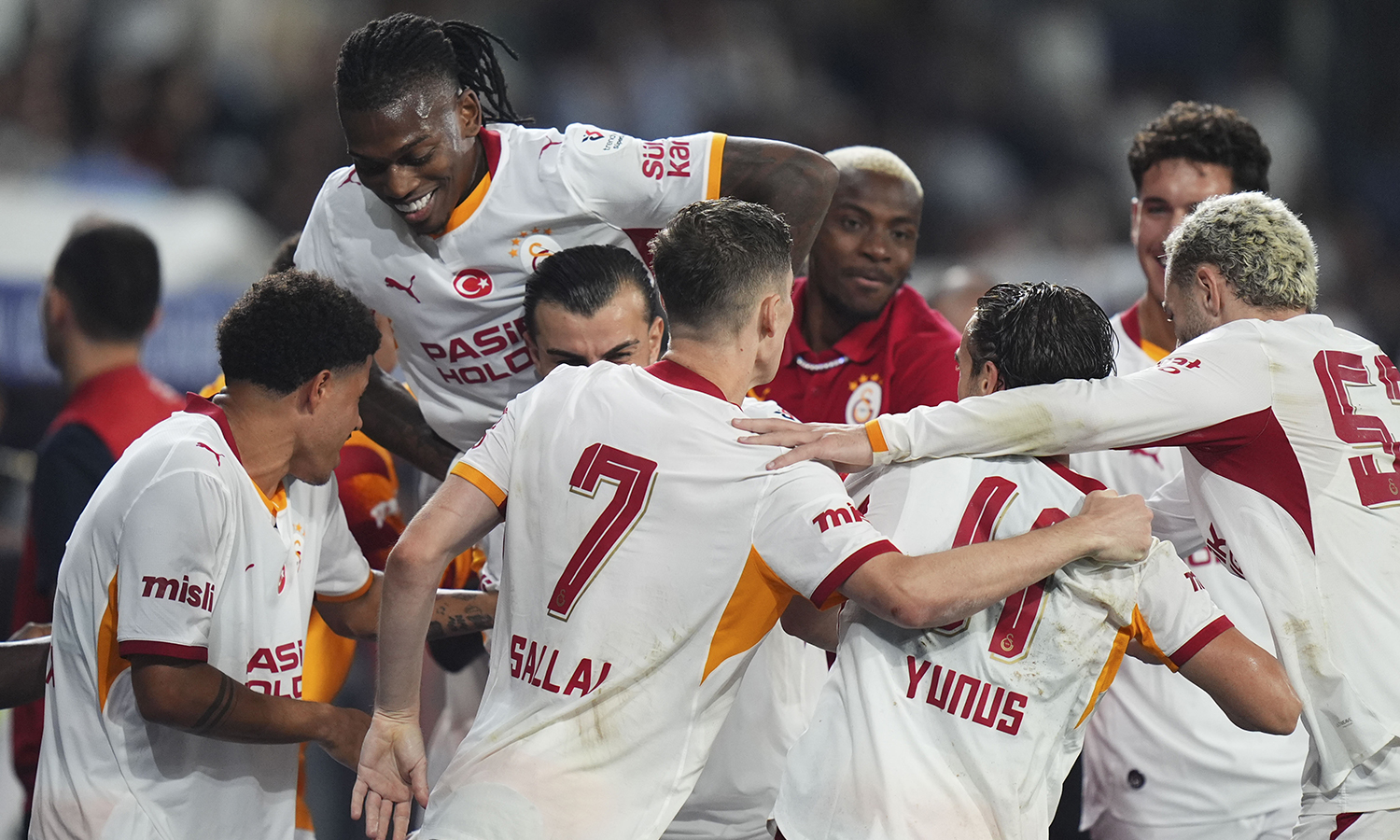 Galatasaray'ın Sporting maçı kadrosu belli oldu: 4 eksik var