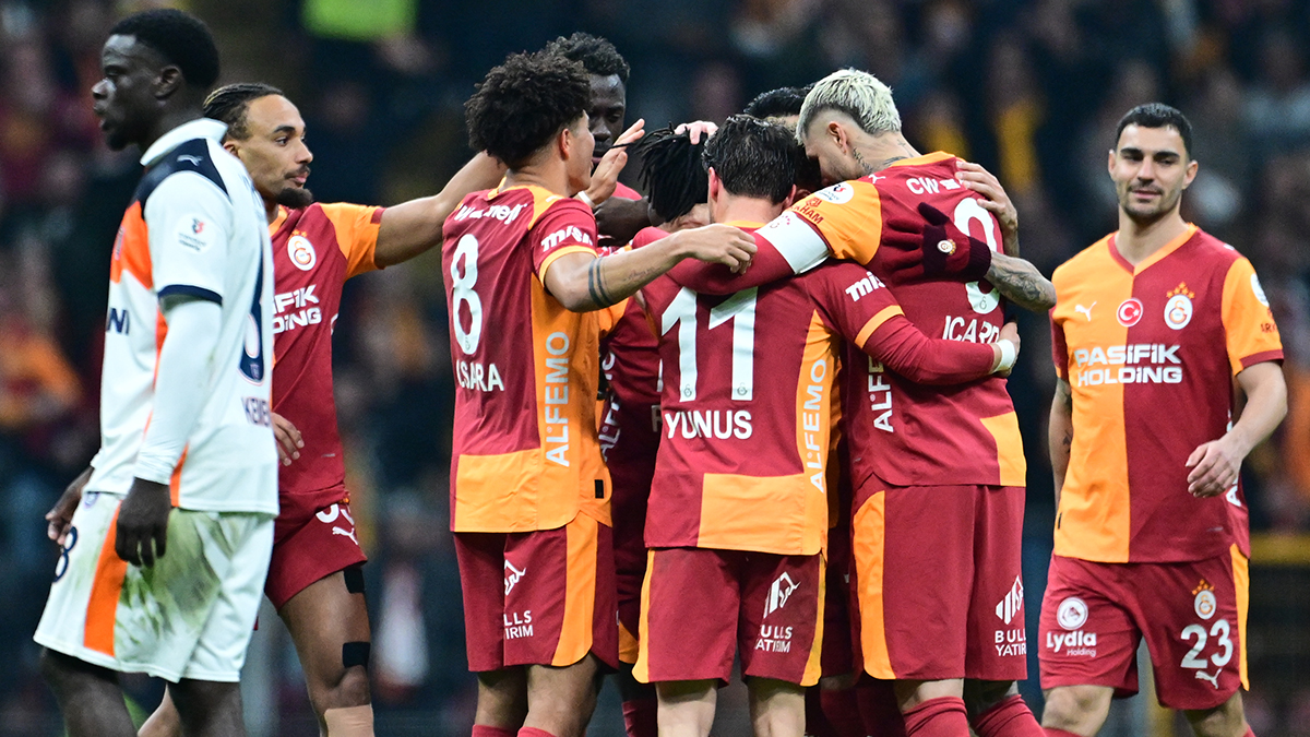 Başakşehir maçı bittiği gibi Galatasaray'da stat hoparlörlerinden o ses yükseldi